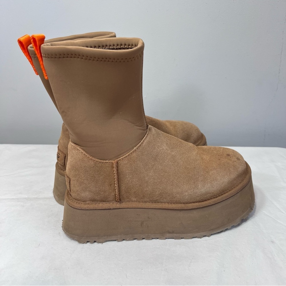UGG Women's Classic Dipper platform boots size 6 - Picture 3 of 7